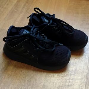Toddler black size 9 adidas shoes